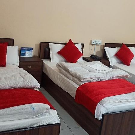 Hotel Royal Chautari, Butwāl Exteriér fotografie