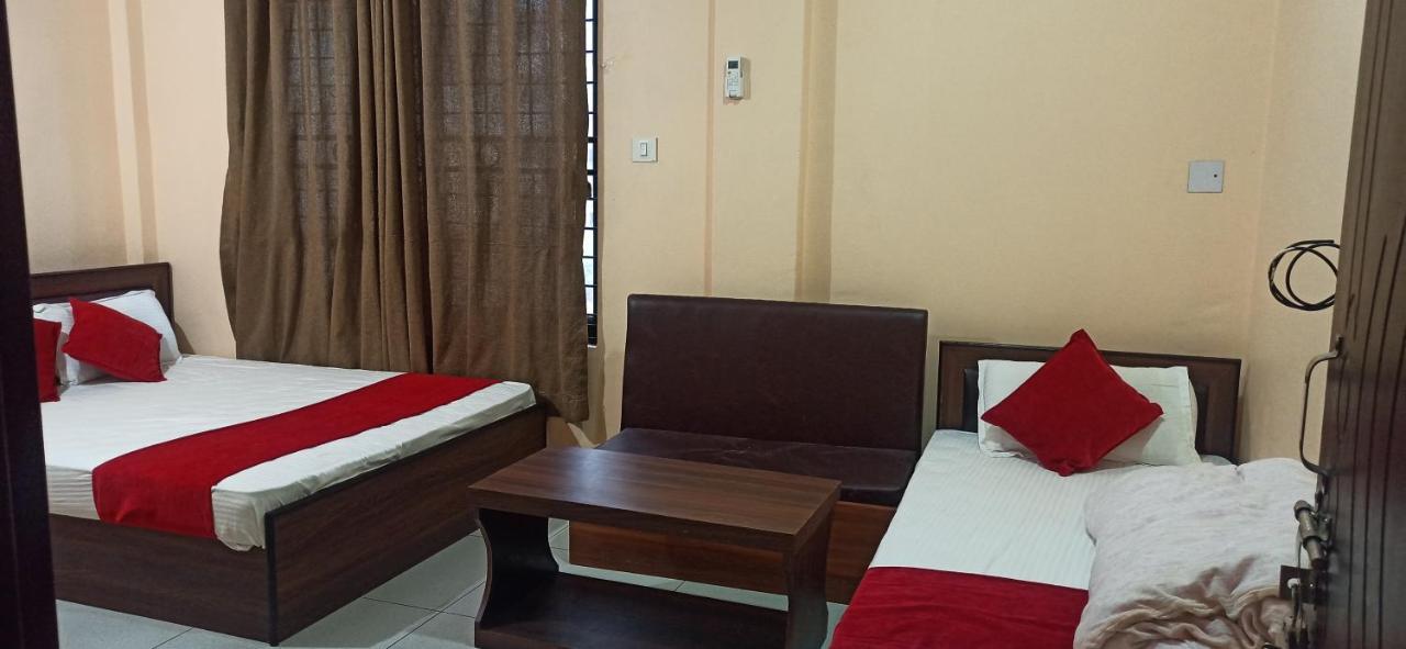 Hotel Royal Chautari, Butwāl Exteriér fotografie